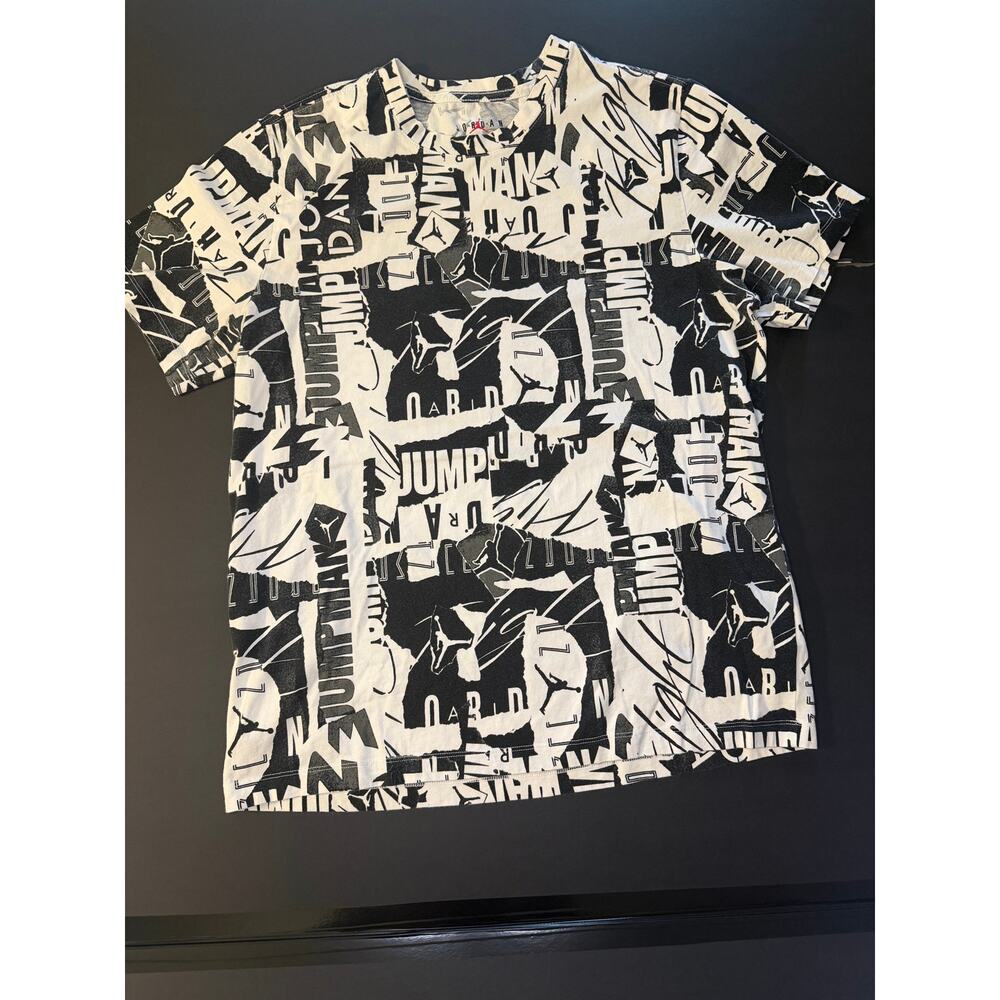 Jordan Men’s L Black White Allover Print Graphic T-Shirt - Picture 3 of 5
